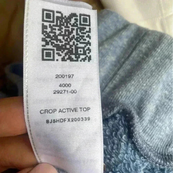 True Religion women’s crop active slit top color pale blue sz XS NWT - Picture 8 of 10